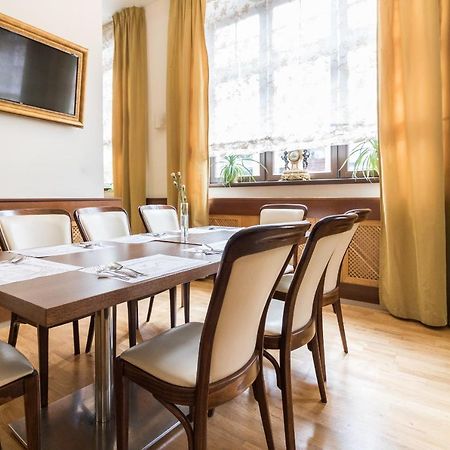 Hotel Vabank Golub-Dobrzyń Esterno foto
