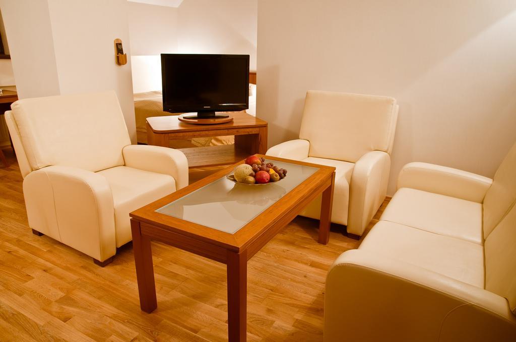 Hotel Vabank Golub-Dobrzyń Esterno foto